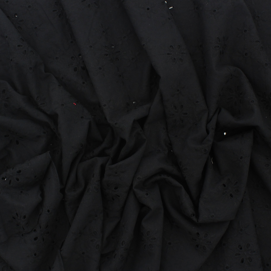 Bordado Inglês Liso Floral