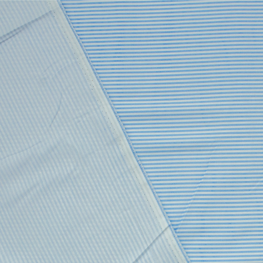 Spotted Print Fustão - Blue Background