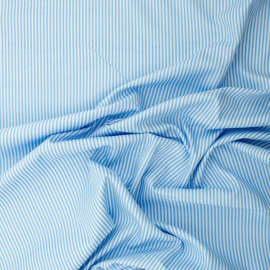 Spotted Print Fustão - Blue Background