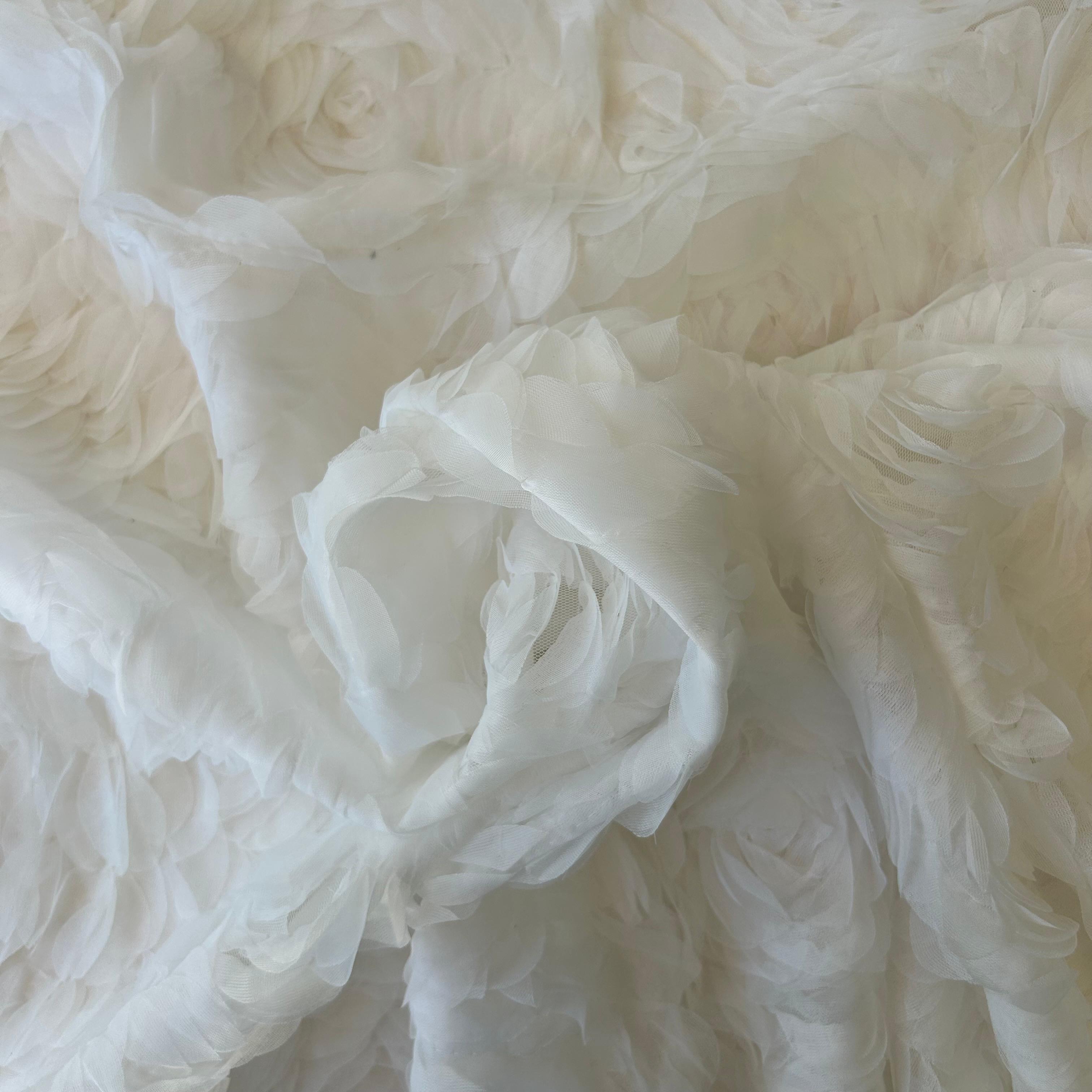 Renda de Cerimónia Floral em Tule 3D
