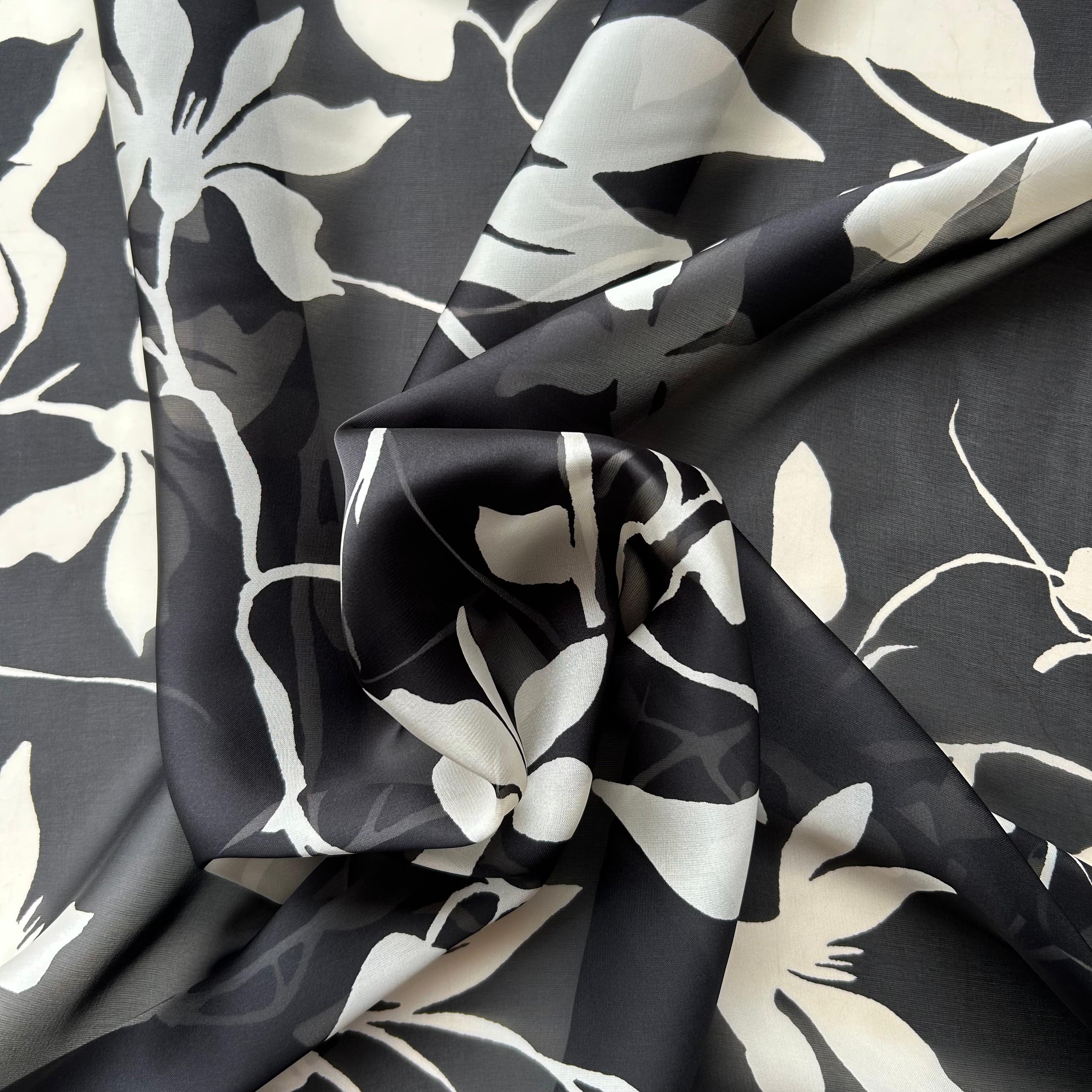 Retalho Camiseiro Translúcido Preto