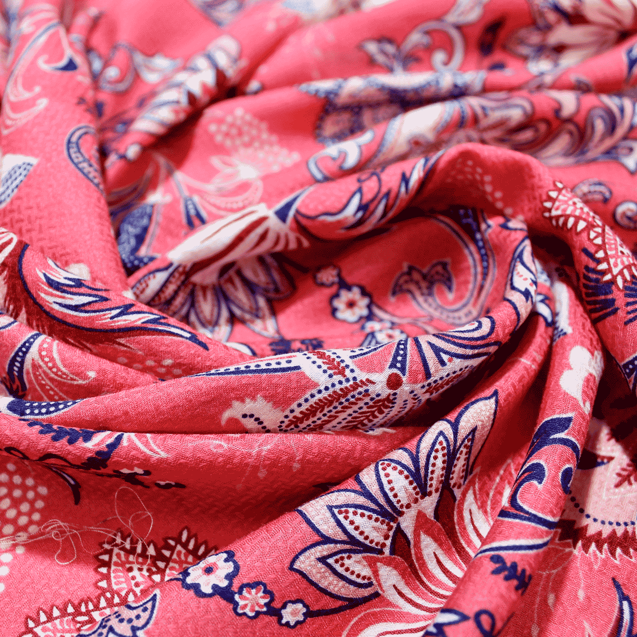 Estampado Viscose floral - rosa Viscoses Estampadas Tecido para Vestuário