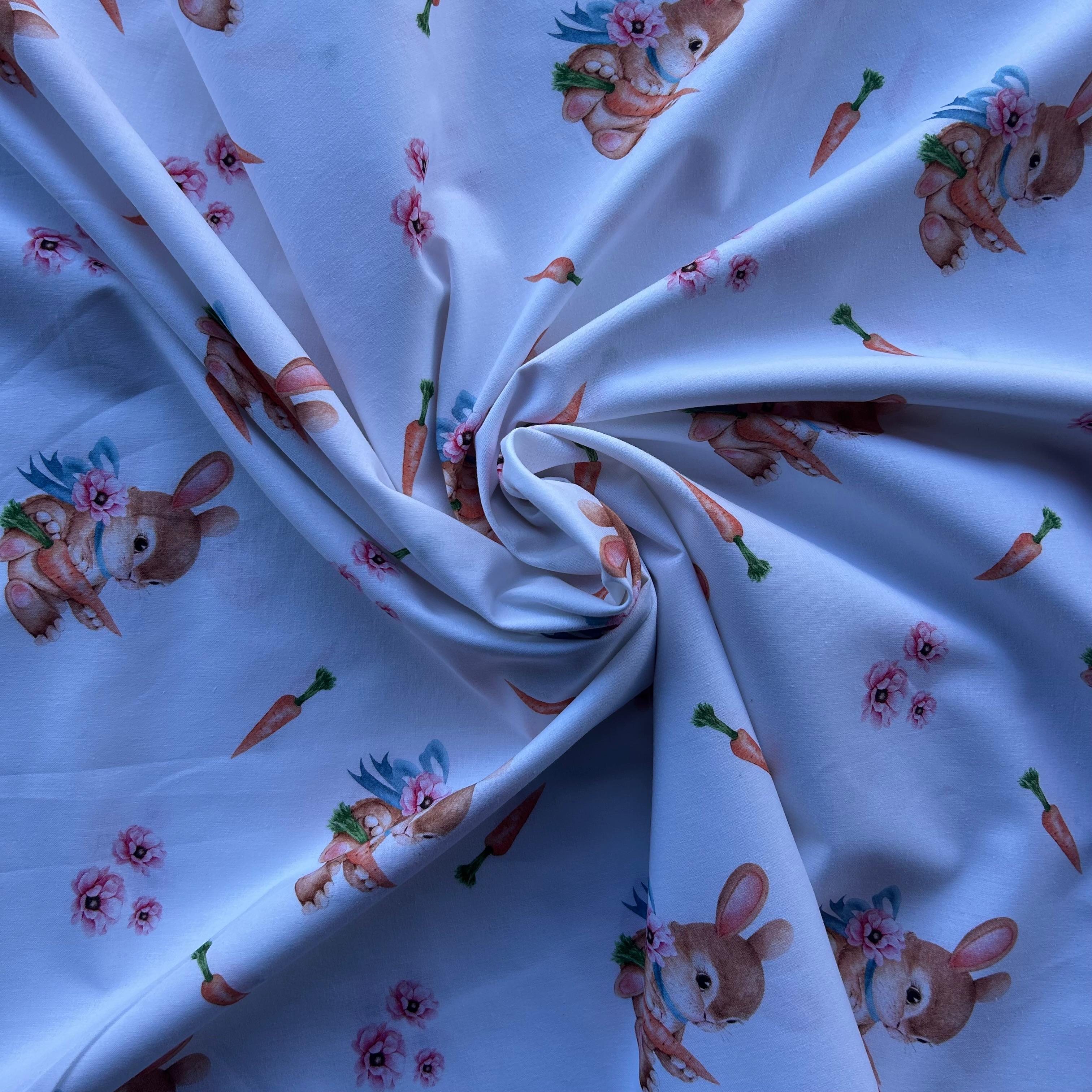 Algodão Estampado Coelho Cenoura  Branco