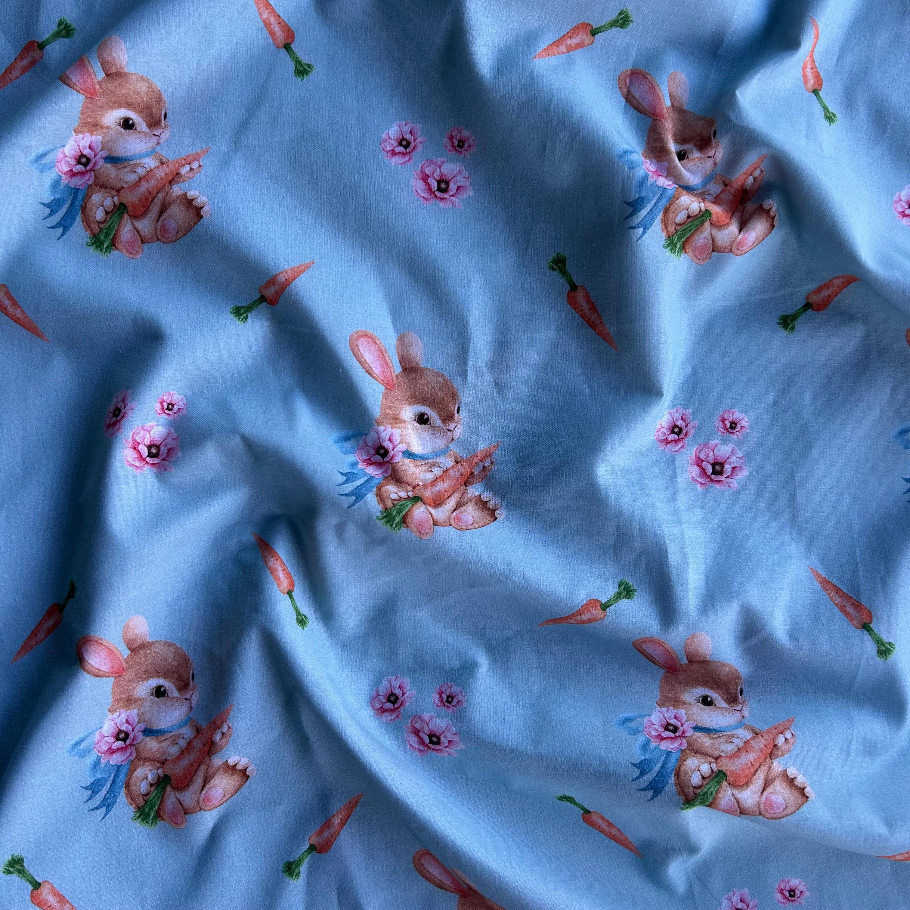Algodão Estampado Coelho Cenoura Azul