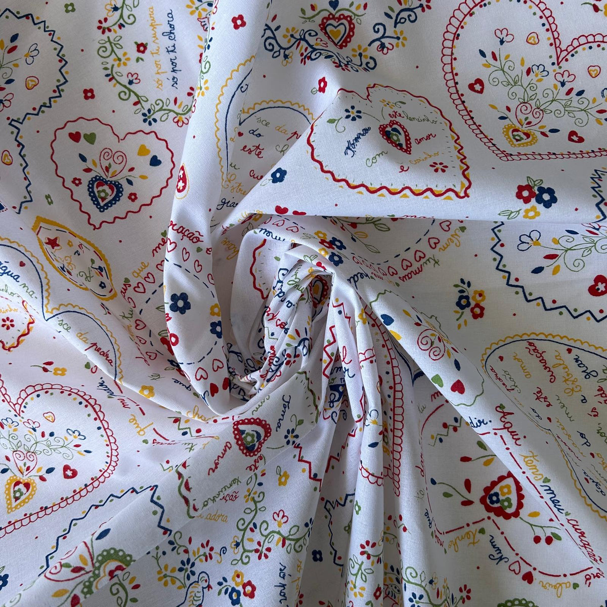 Popeline Estampado Namorados Branco