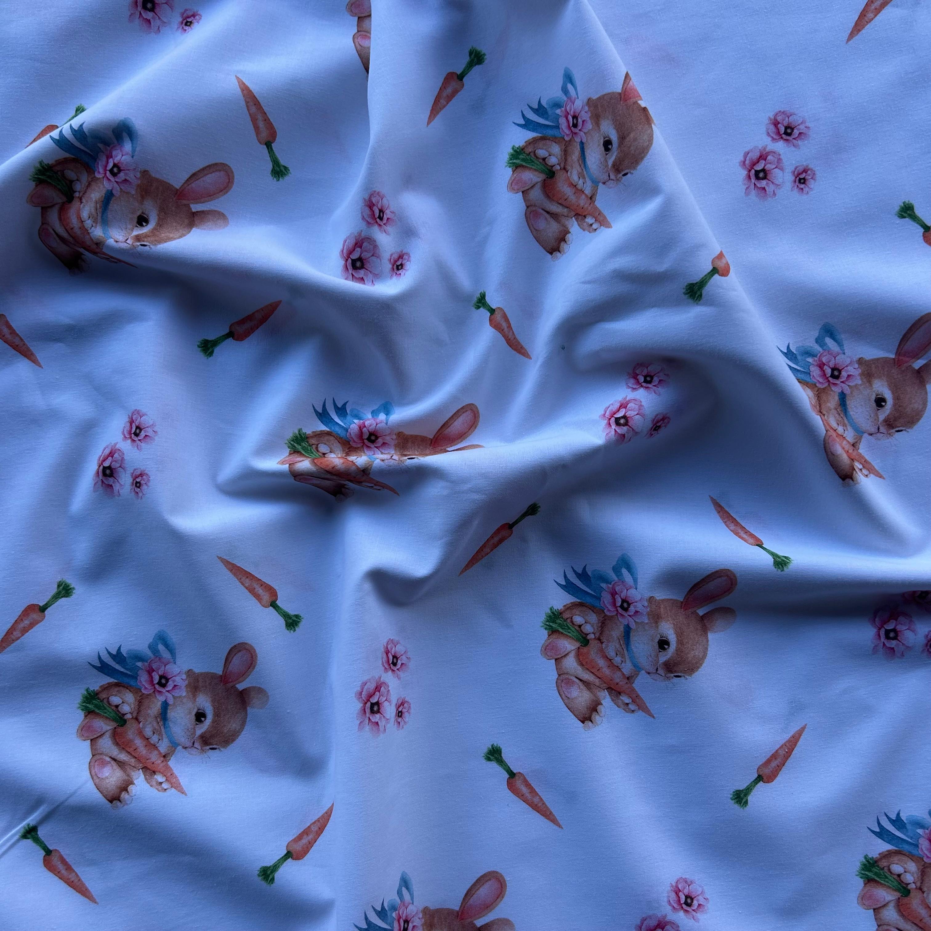 Algodão Estampado Coelho Cenoura  Branco